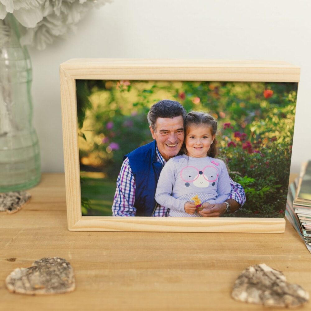 Photobox: Caja de madera con tapa corredera personalizada para fotos 10x15
