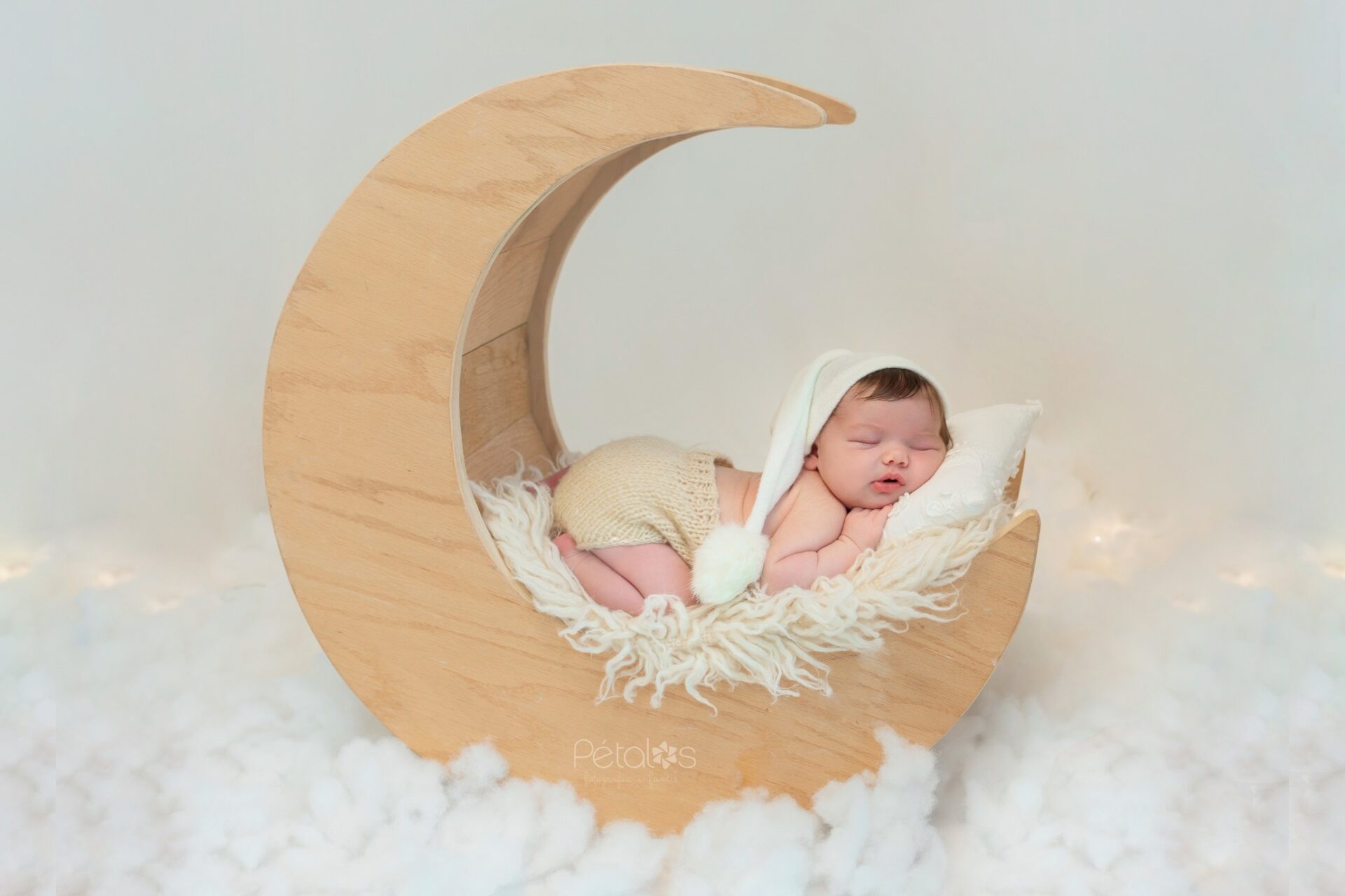 Reortaje Little Baby - Paue - Fotografos de bebes en Bilbao - Petalos (10)
